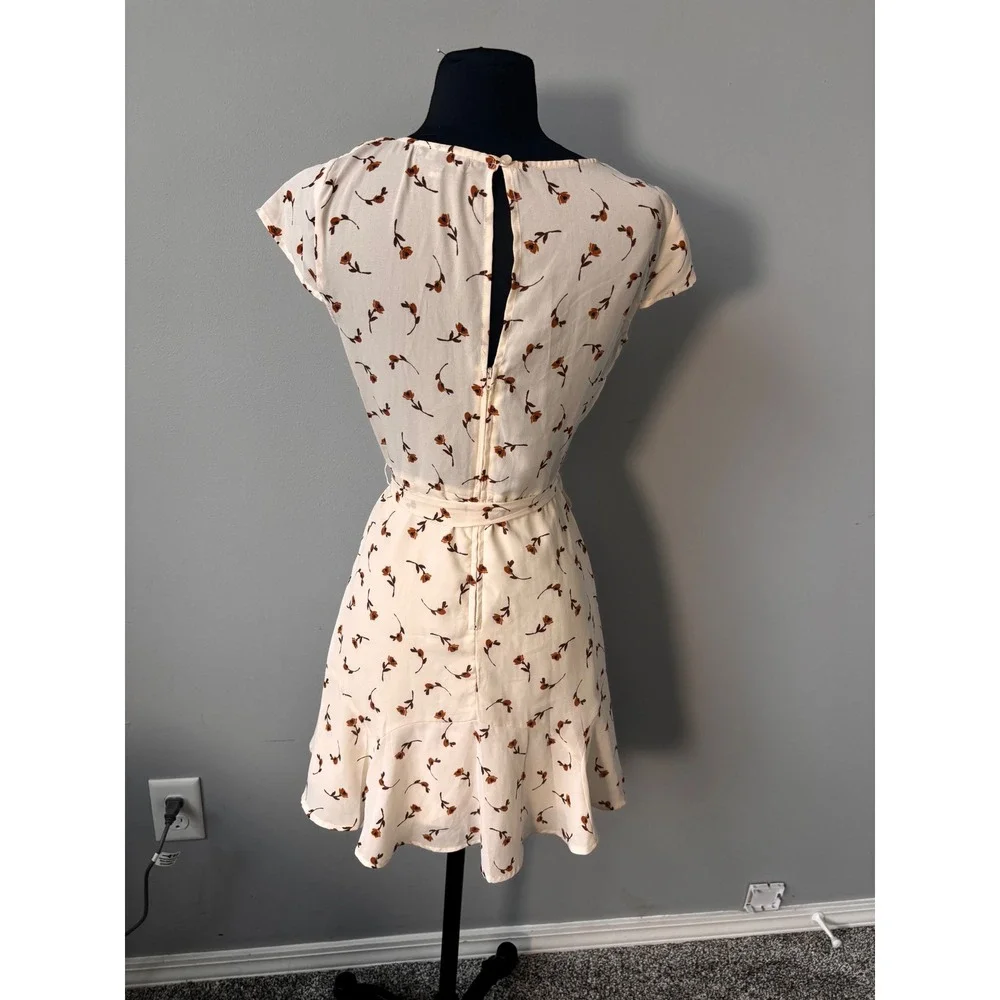 Trixxi Floral Mini Dress Wrap Front Short Sleeve Casual Beige Size S